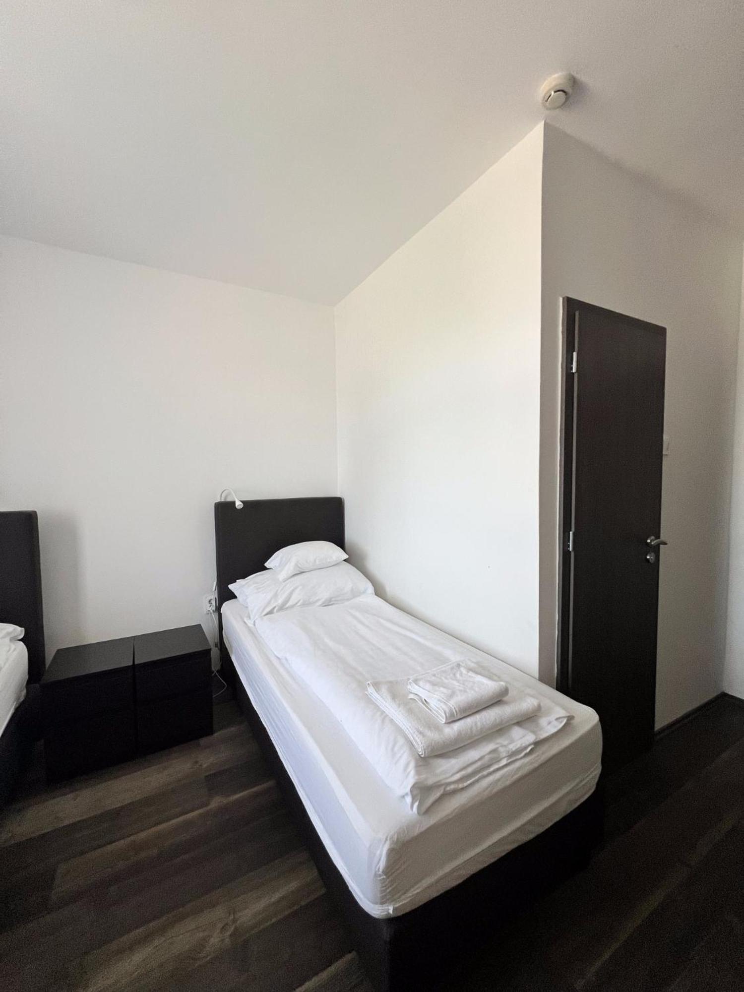Couette-café Hbh Bajor Sörház, étterem és Panzió 2*